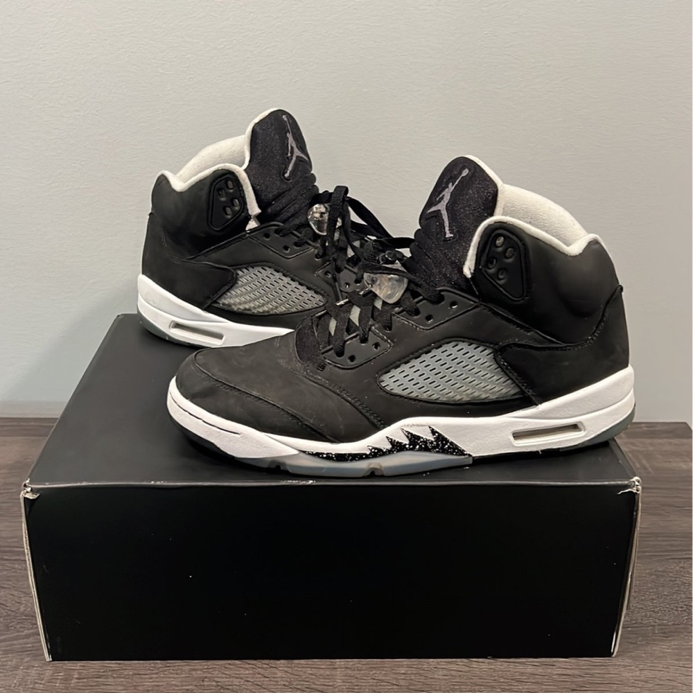 Air Jordan 5 Moonlight Oreo Size 11